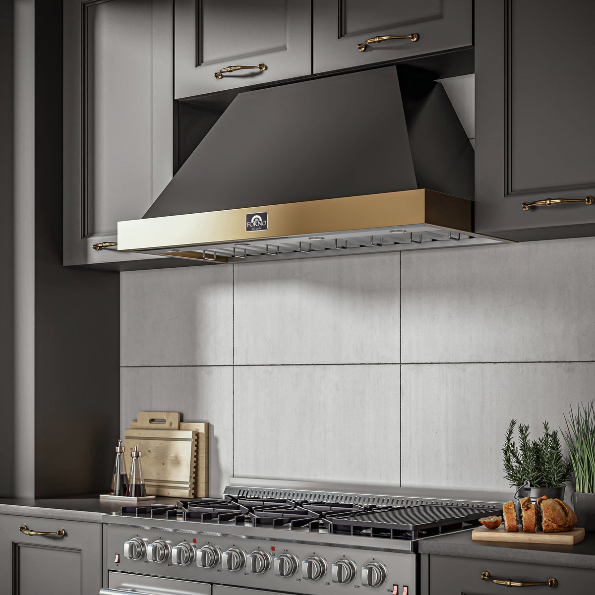 FORNO Vittorio 48-Inch Wall-Mount Range Hood, 600 CFM, Black with Antique Brass Trim, Remote Control (Model FRHWM5078-48BLK)